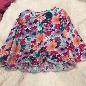 Girl’s long sleeve top